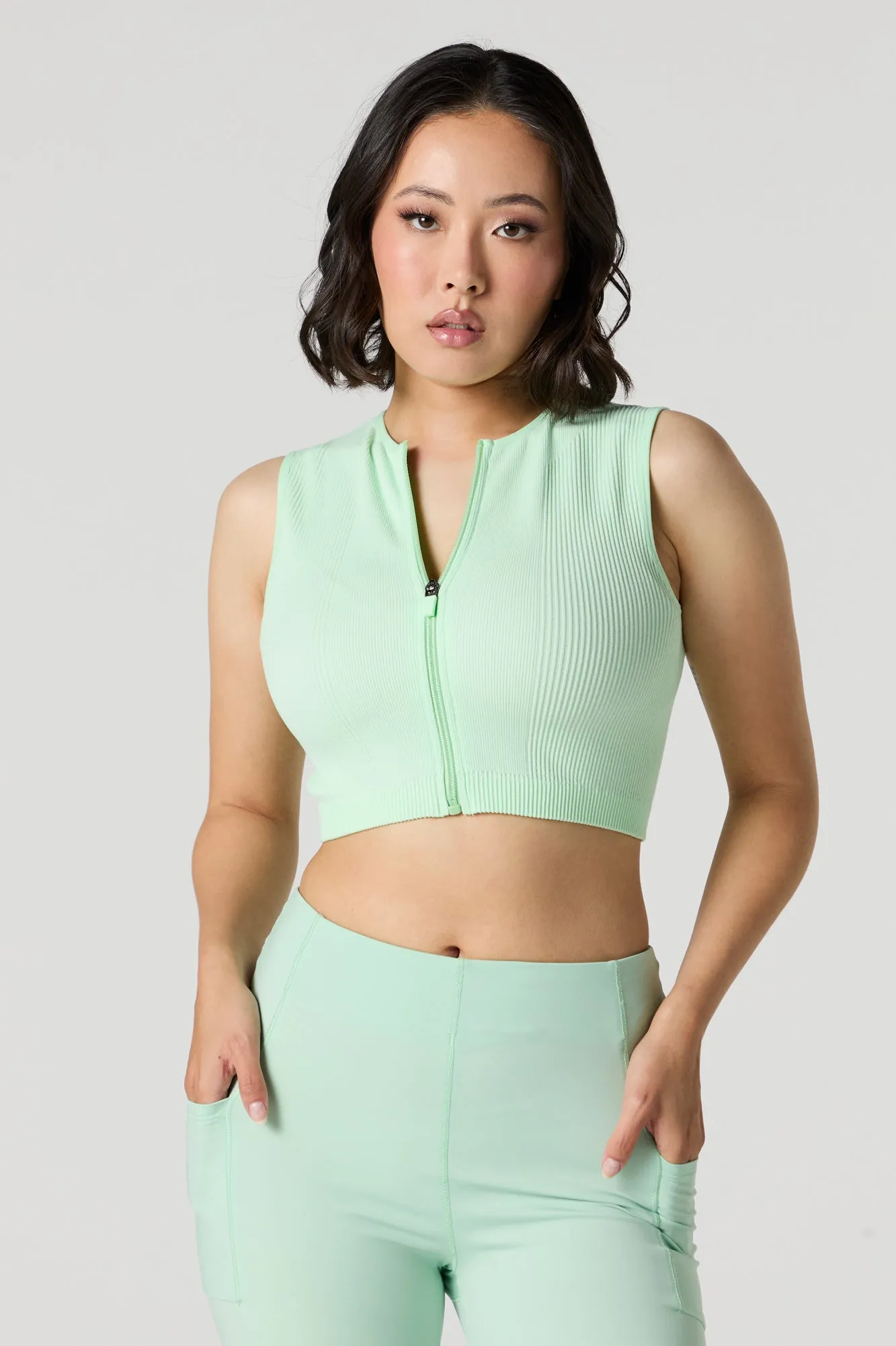 Active Seamless Ribbed Sleeveless Zip-Up Crop Top