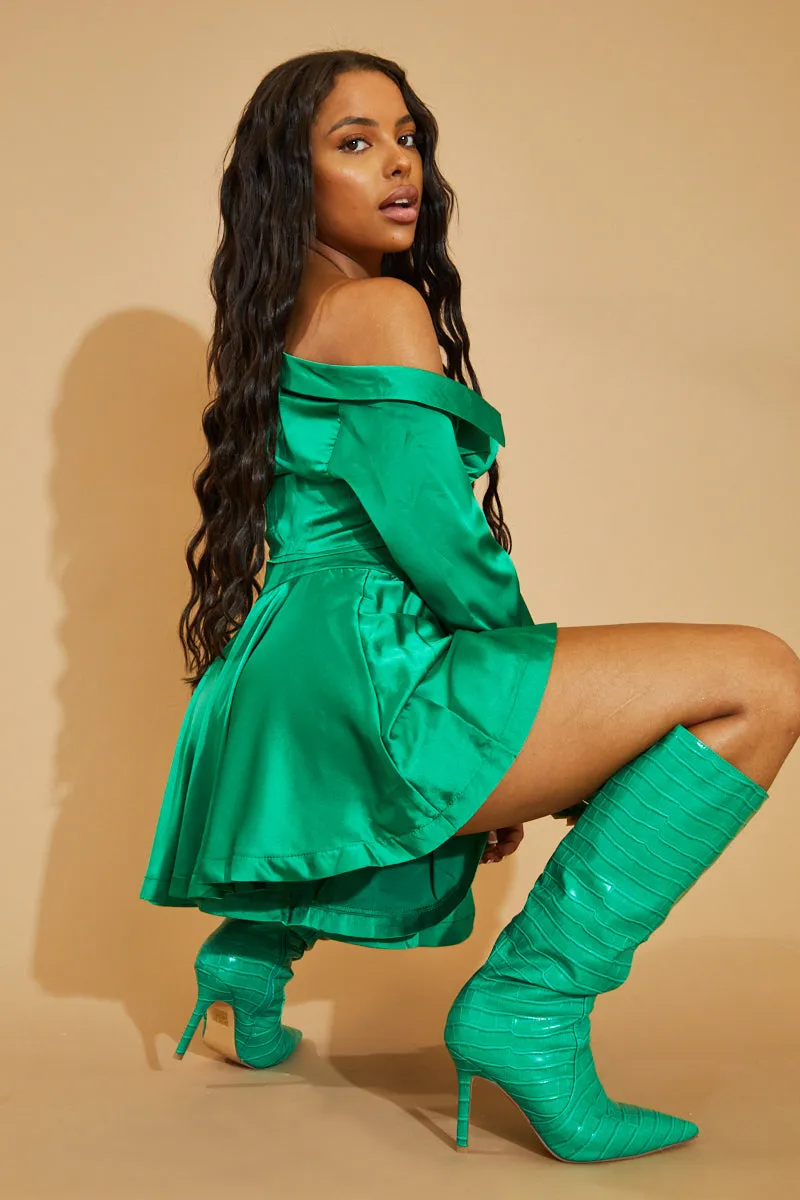 Green Satin Flared High Waisted Shorts - Meral