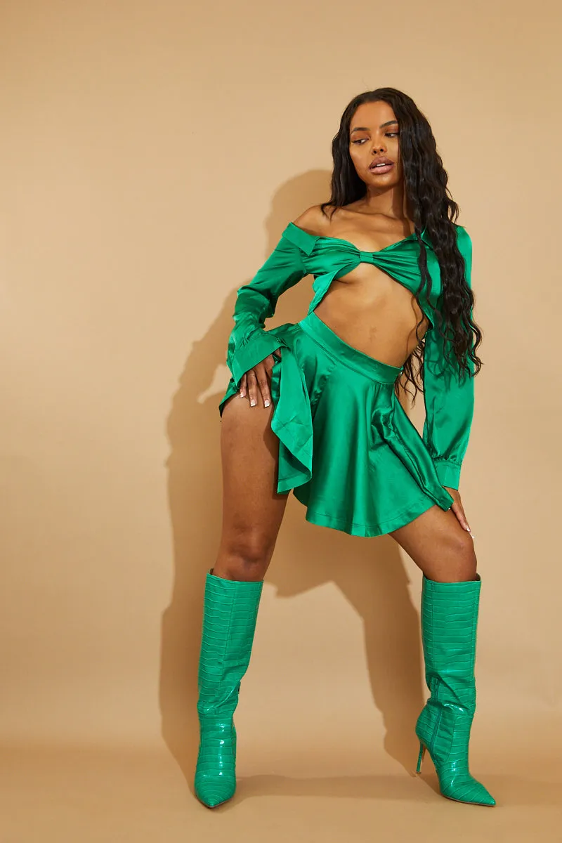 Green Satin Flared High Waisted Shorts - Meral