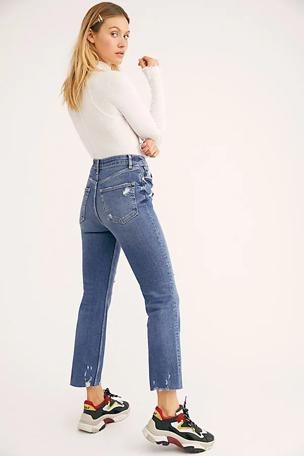 HIGH SLIM STRAIGHT- LEG JEANS