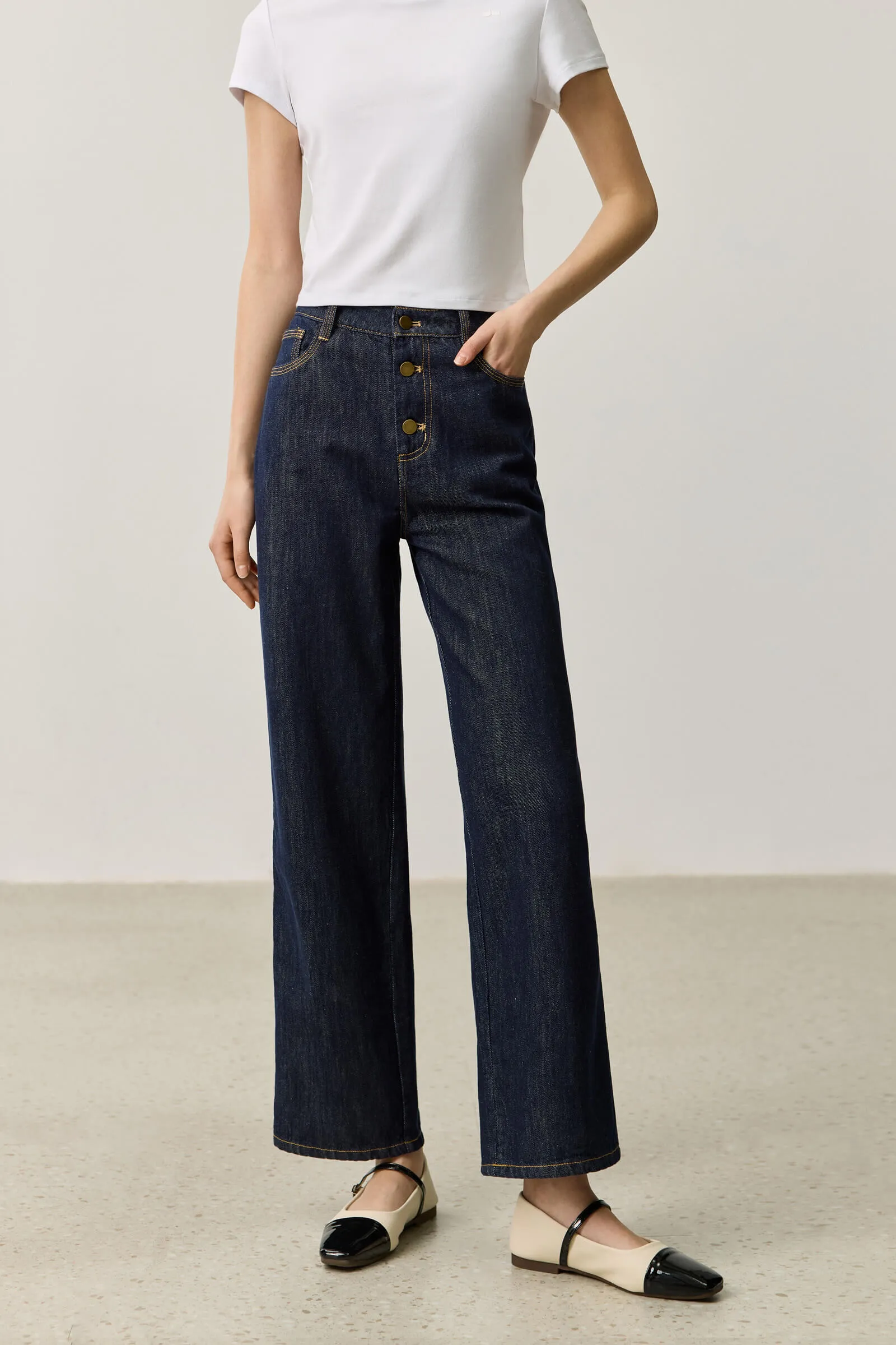 LILY High-Waisted Triple Button Jeans